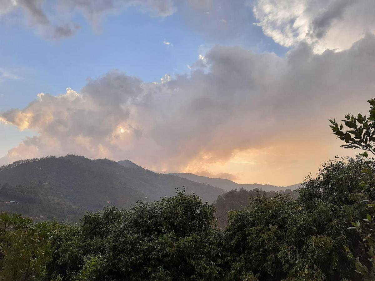 Mukteshwar Grand Retreat Eksteriør bilde