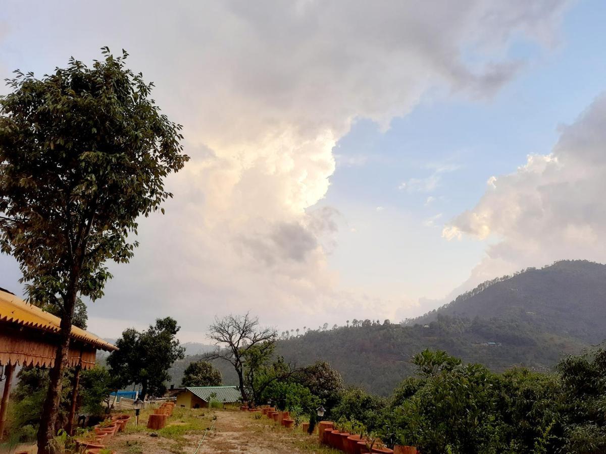 Mukteshwar Grand Retreat Eksteriør bilde
